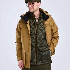 Pinewood Nydala Classic 2L miesten takki D.Sandstone-värisenä